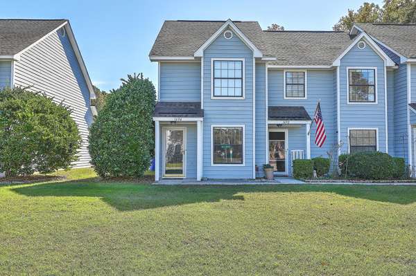 1694 Hunters Run Dr, Mount Pleasant, SC 29464