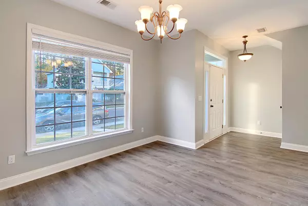 Summerville, SC 29483,319 Pimpernel St