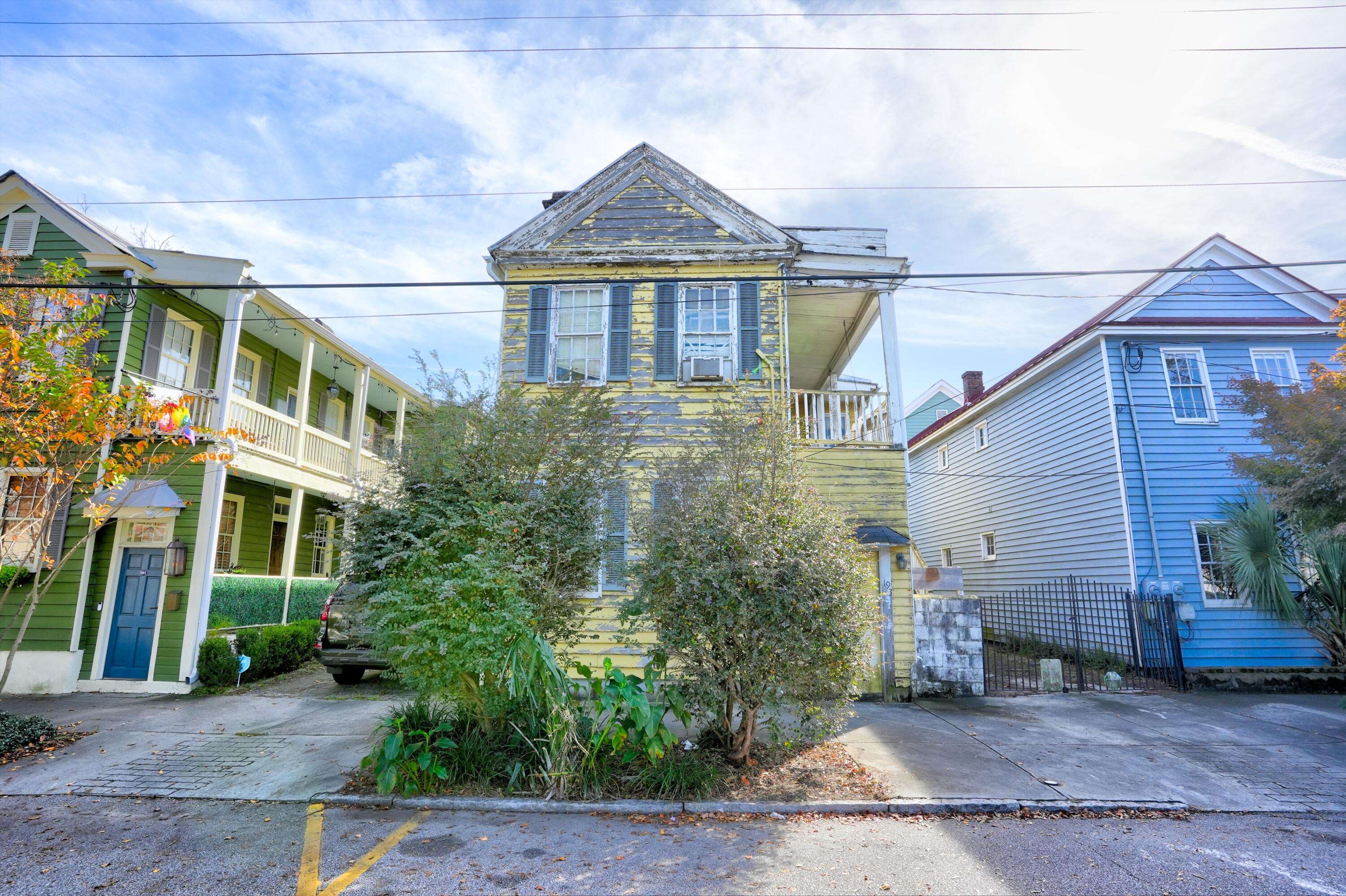 Charleston, SC 29403,193 Line St