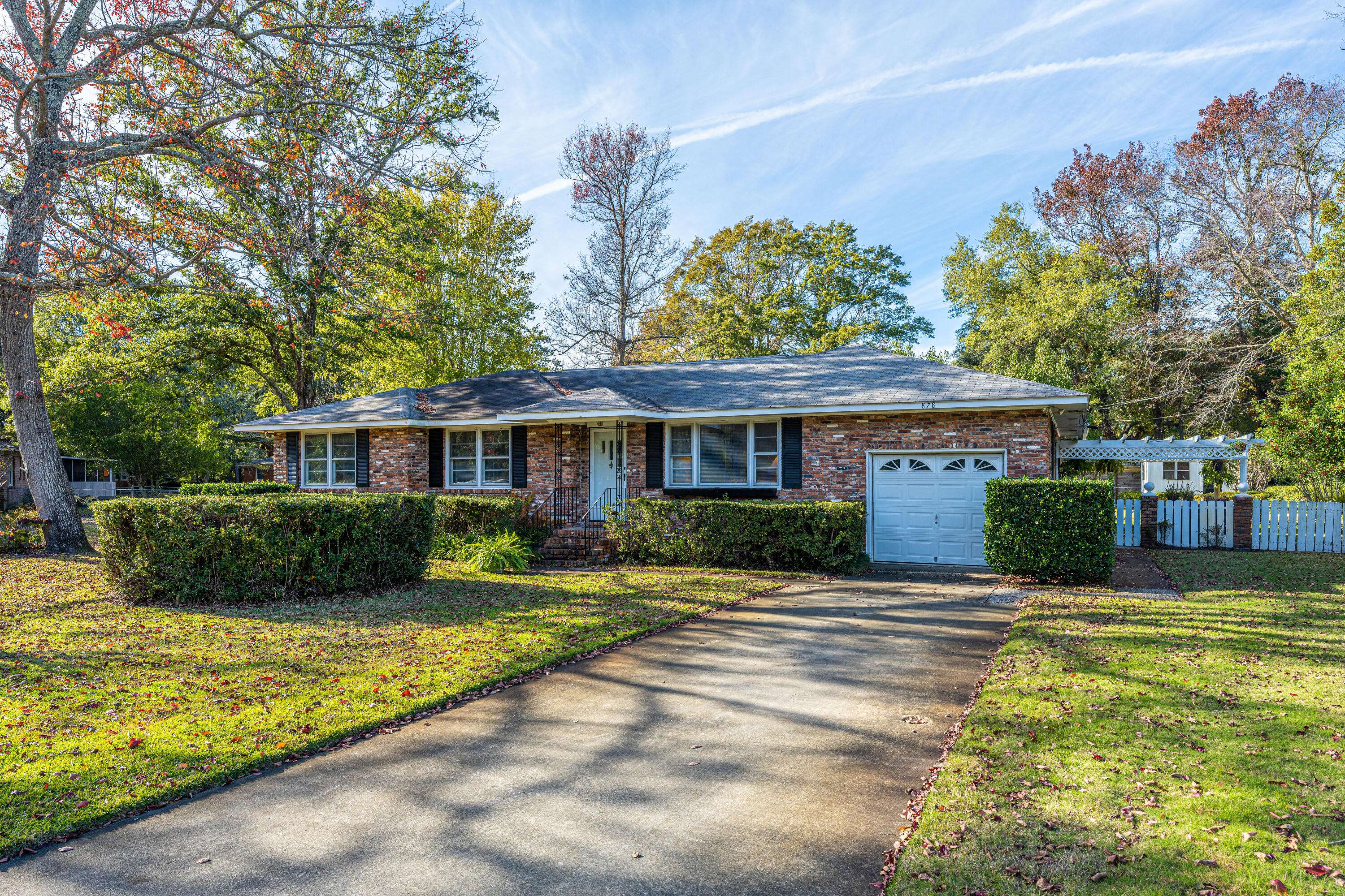 878 Stiles Dr, Charleston, SC 29412