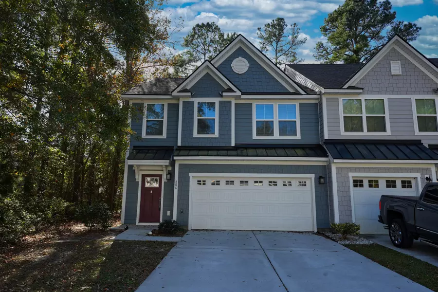206 Silver Palm Ln, Summerville, SC 29485