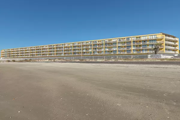 Folly Beach, SC 29439,201 W Arctic Ave #108