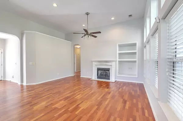 Summerville, SC 29485,116 Carolinian Dr