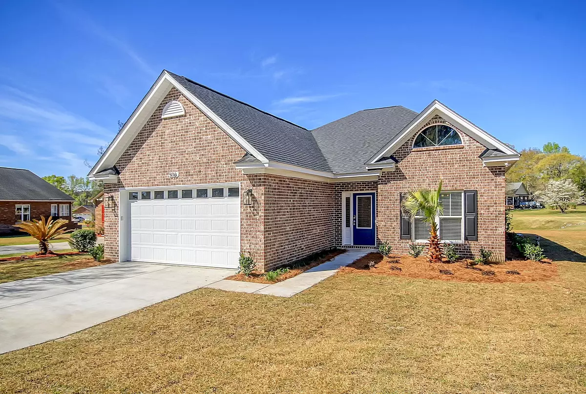 Manning, SC 29102,516 Oak Hill Dr