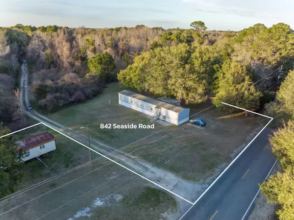 Saint Helena Island, SC 29920,842 Seaside Rd