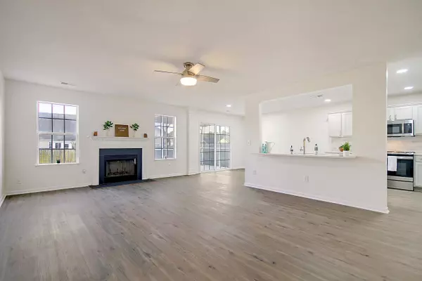 Summerville, SC 29486,352 Dunning Rd