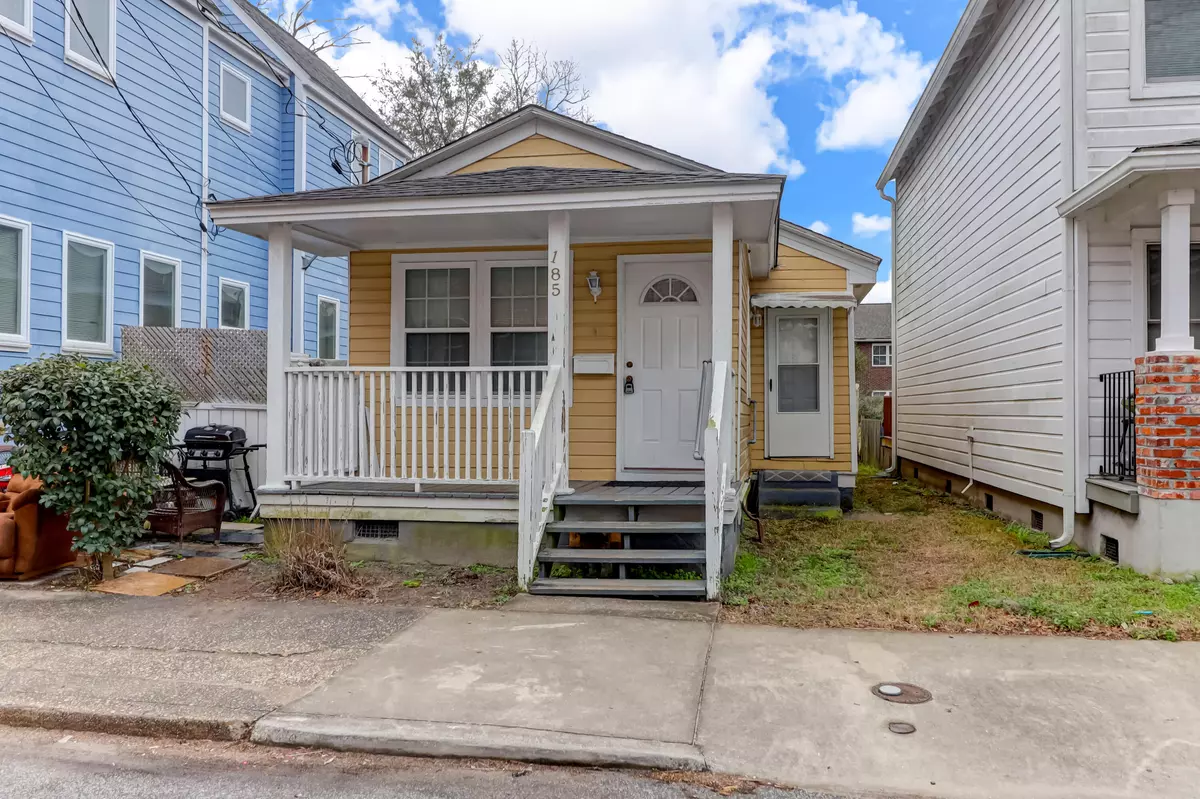 Charleston, SC 29403,185 Romney St