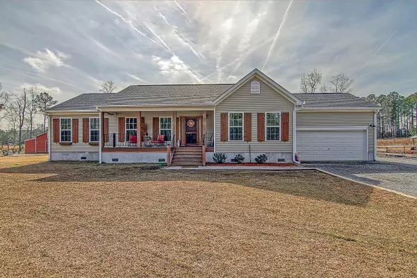 150 Lisenby Dr, Moncks Corner, SC 29461