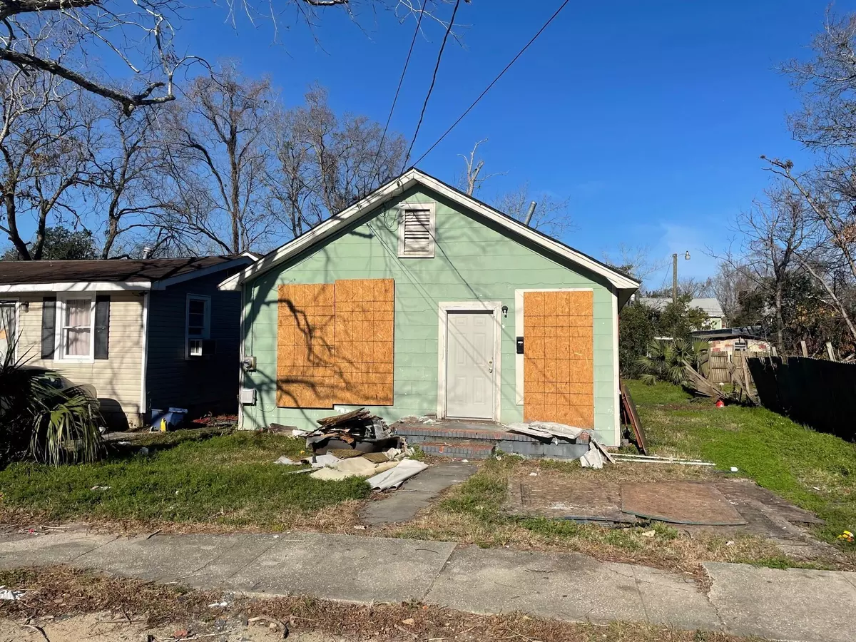 North Charleston, SC 29405,1912 English St