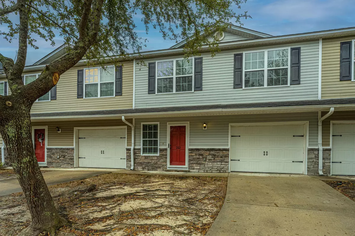 Summerville, SC 29486,212 Tyner Trl