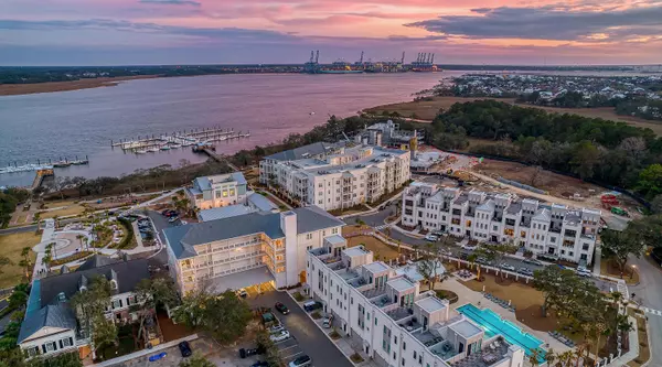 Daniel Island, SC 29492,310 Longshore St #638