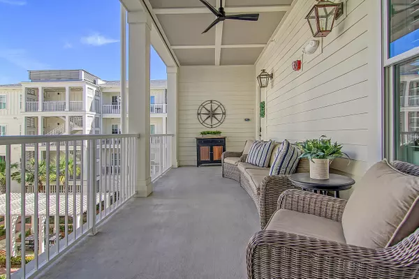 Daniel Island, SC 29492,310 Longshore St #638