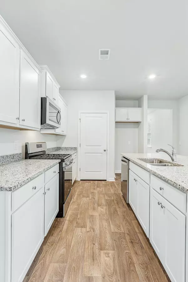 Summerville, SC 29486,139 Sunray Ln