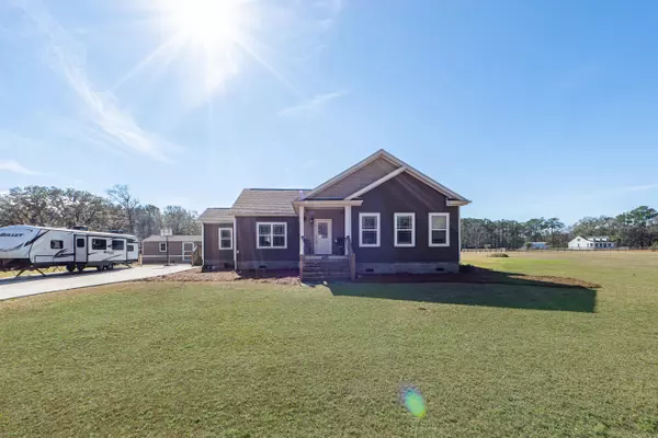 6053 Old Jacksonboro Rd, Ravenel, SC 29470