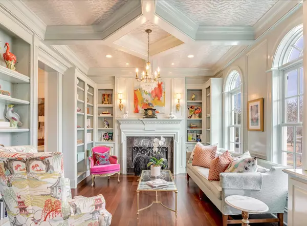 Daniel Island, SC 29492,111 Ithecaw Creek St