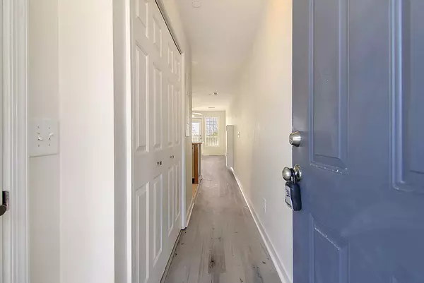 Charleston, SC 29412,2262 Folly Road #2-K