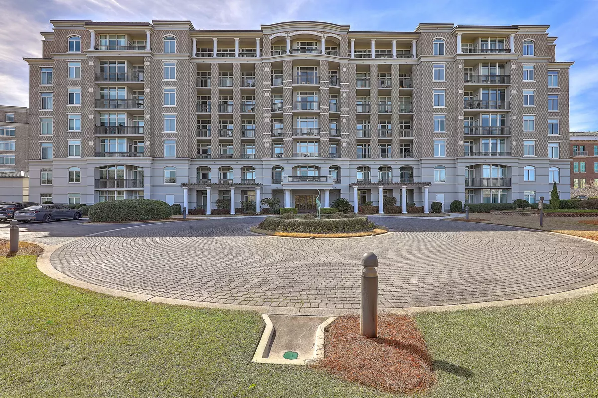 Mount Pleasant, SC 29464,161 N Plaza Court #501