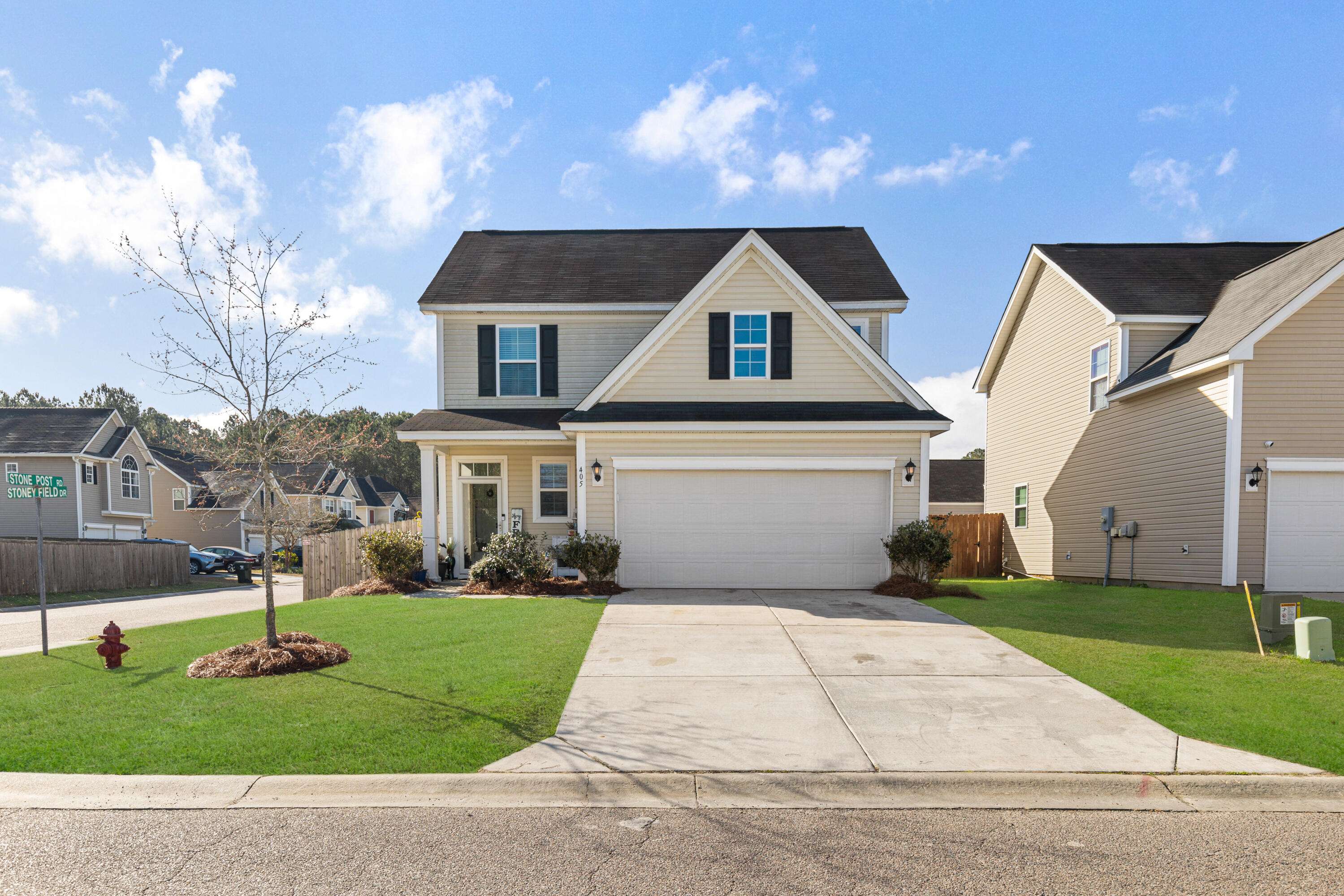 405 Stoney Field Dr, Moncks Corner, SC 29461