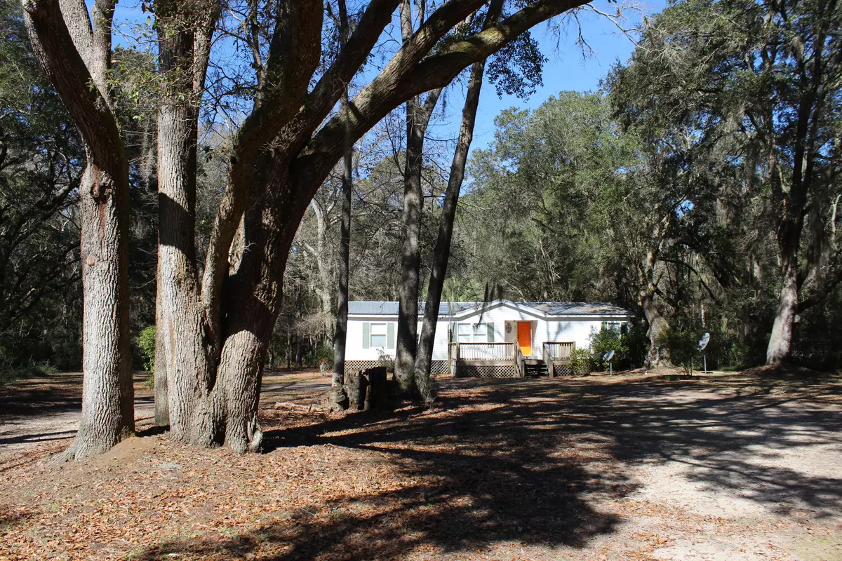 Edisto Island, SC 29438,7717 Eddingsville Beach Rd