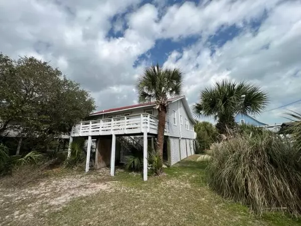 Edisto Island, SC 29438,2204 Jenkins St