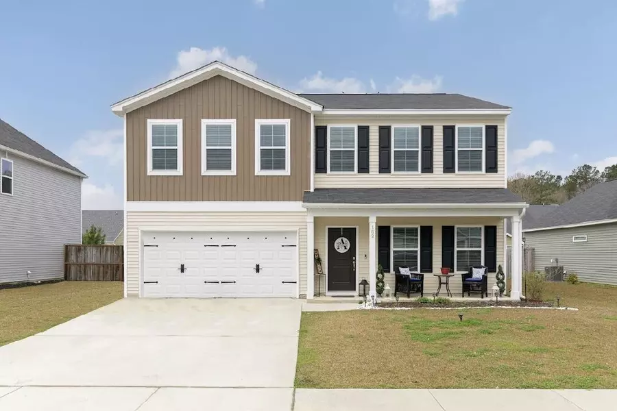 162 Hyrne Dr, Goose Creek, SC 29445