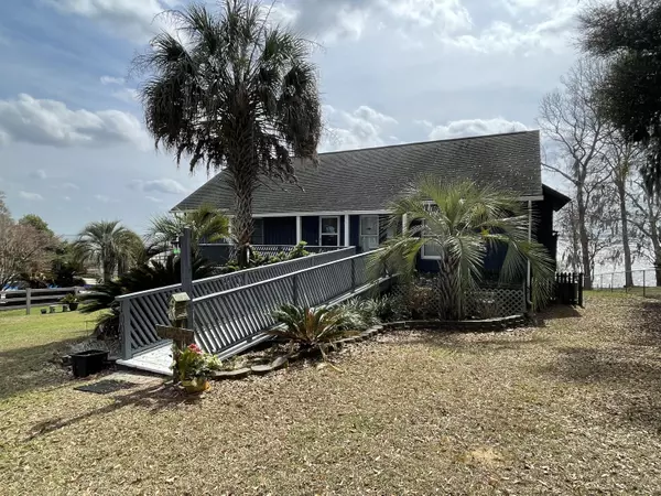 1000 Pine Island Shrs, Summerton, SC 29148