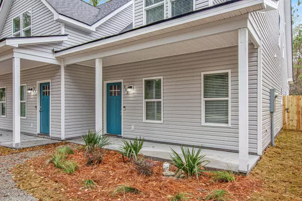 Summerville, SC 29485,113 West Broad St