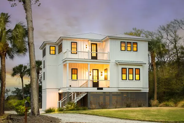 1601 Jungle Rd, Edisto Beach, SC 29438