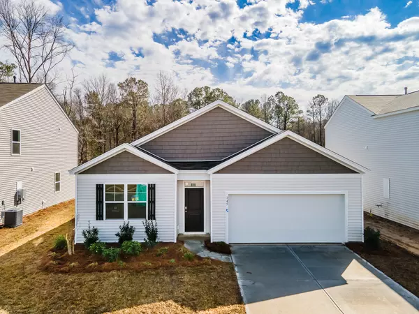 161 Cloverleaf St, Summerville, SC 29483