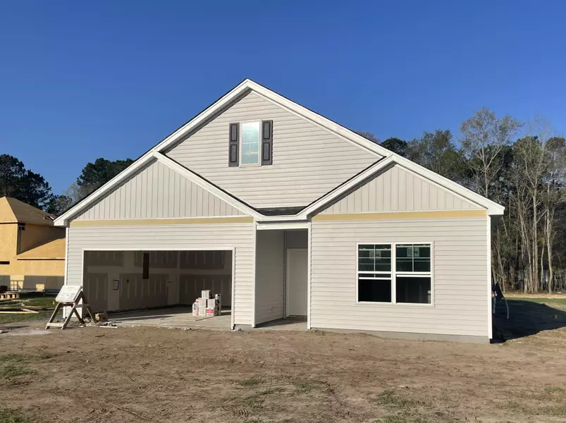 707 Butter Rd, Bonneau, SC 29431