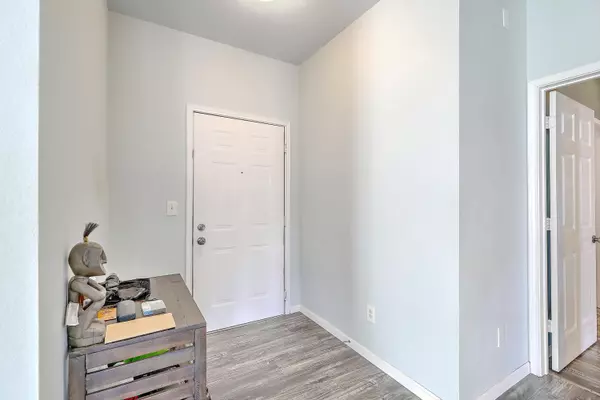 Charleston, SC 29492,130 River Landing Dr #7304