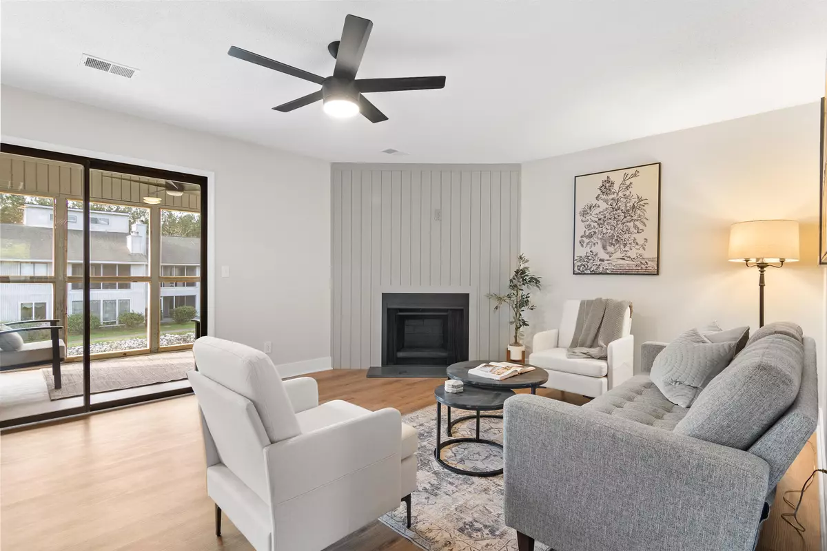 Goose Creek, SC 29445,305 Greenmeadow Dr