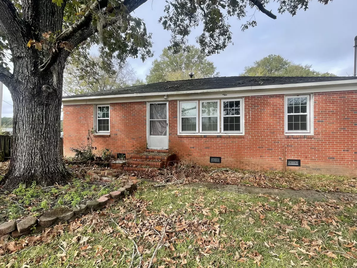 Goose Creek, SC 29445,301 Annette Dr