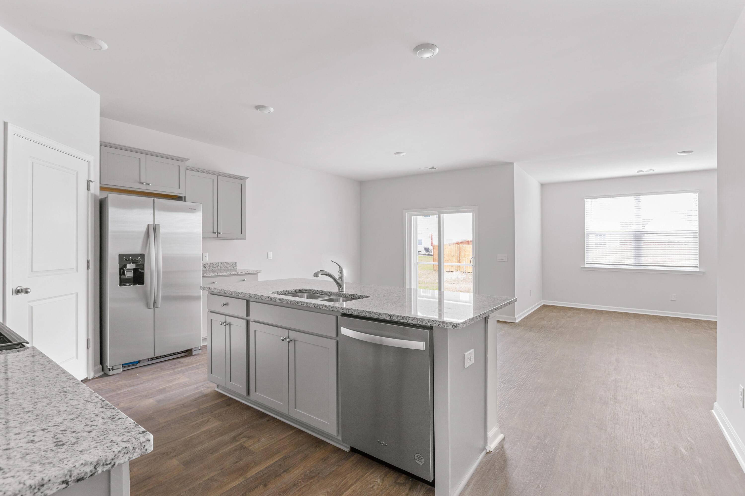 Summerville, SC 29483,151 Cloverleaf St