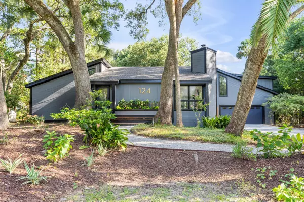 124 Sparrow Dr, Isle Of Palms, SC 29451