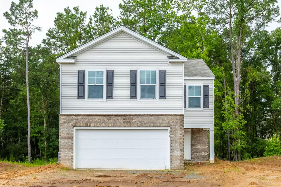 631 Red Mulberry Rd, Moncks Corner, SC 29461