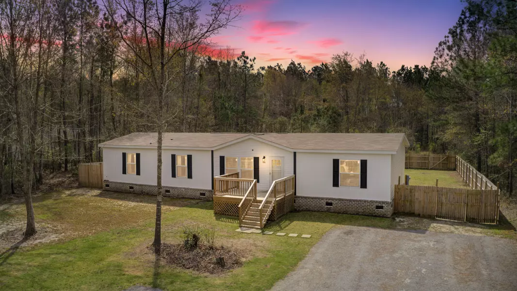 320 Harmony Hall Rd, Round O, SC 29474