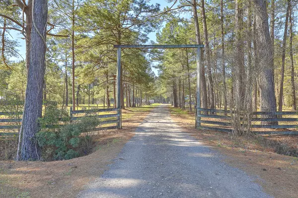 2222 Wesley Grove Rd, Cottageville, SC 29435