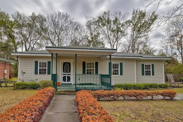 111 Blanchard St, Walterboro, SC 29488