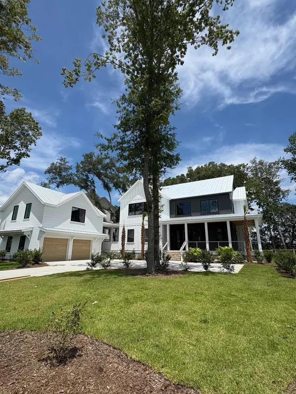 3901 Delinger Dr, Mount Pleasant, SC 29466