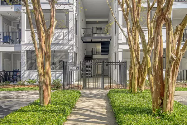 Charleston, SC 29412,1025 Riverland Woods Pl #914