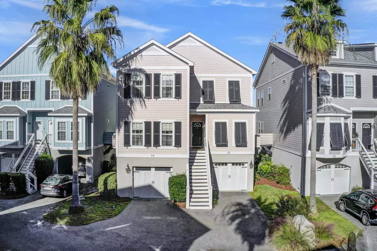 Folly Beach, SC 29439,94 W 2nd St