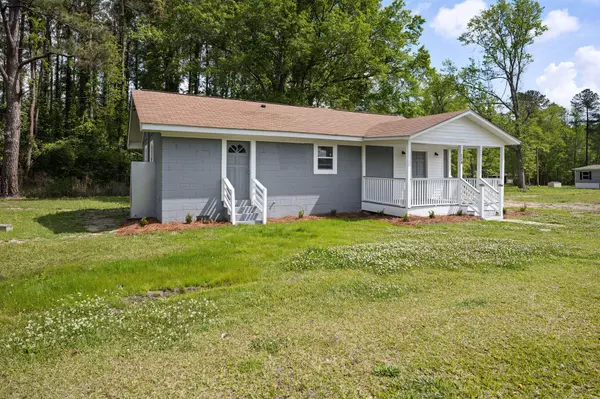 Saint Stephen, SC 29479,118 Backhall Rd