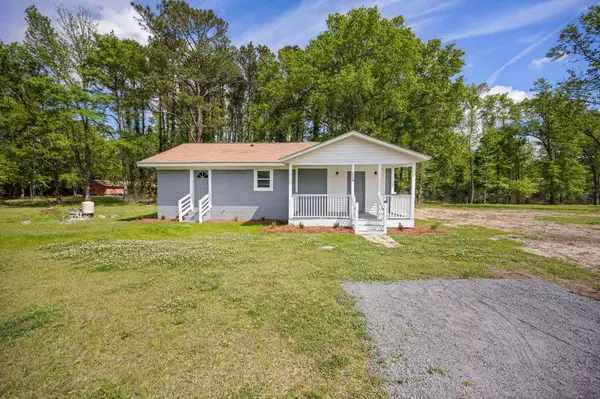 Saint Stephen, SC 29479,118 Backhall Rd