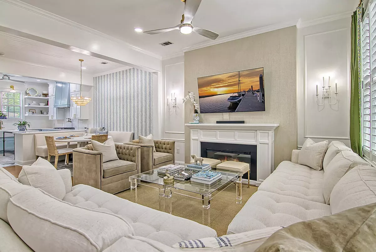 Charleston, SC 29492,803 Center Park St