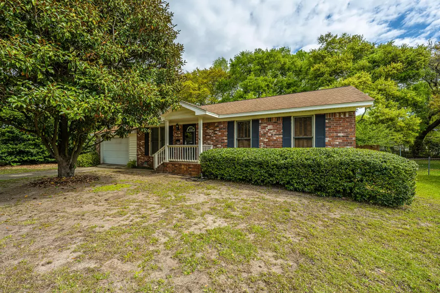 1422 Barbara St, Mount Pleasant, SC 29464