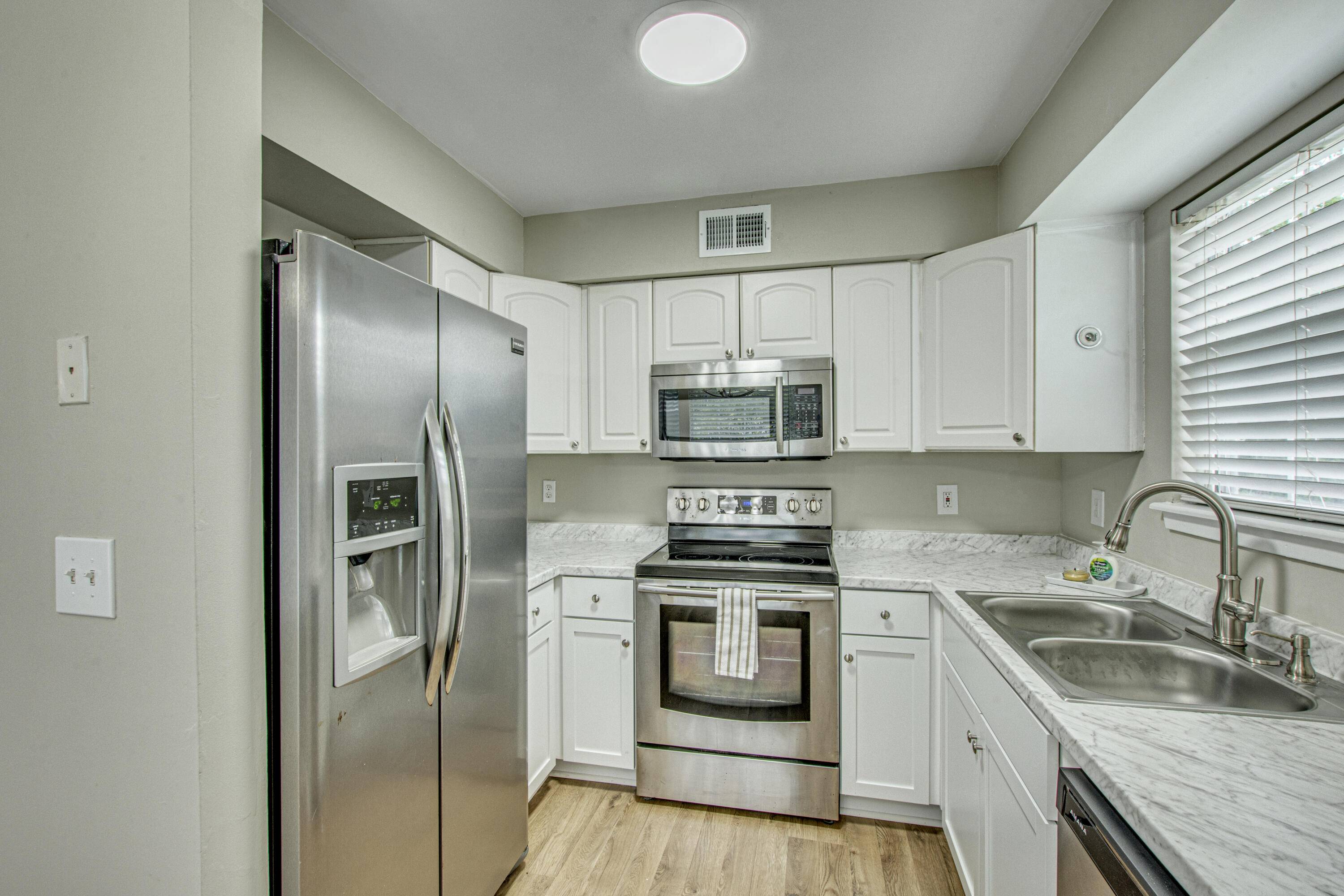 Summerville, SC 29483,130 Luden Dr #D