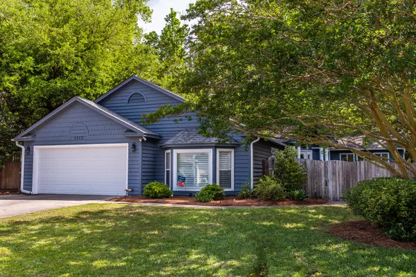 1313 Llewellyn Rd, Mount Pleasant, SC 29464