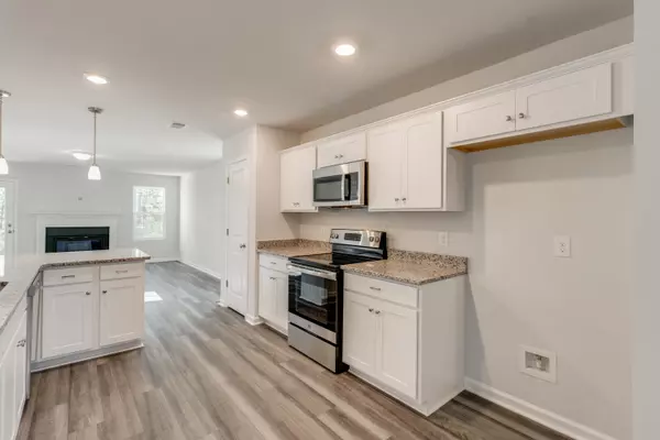 Summerville, SC 29483,326 O'Leary Cir