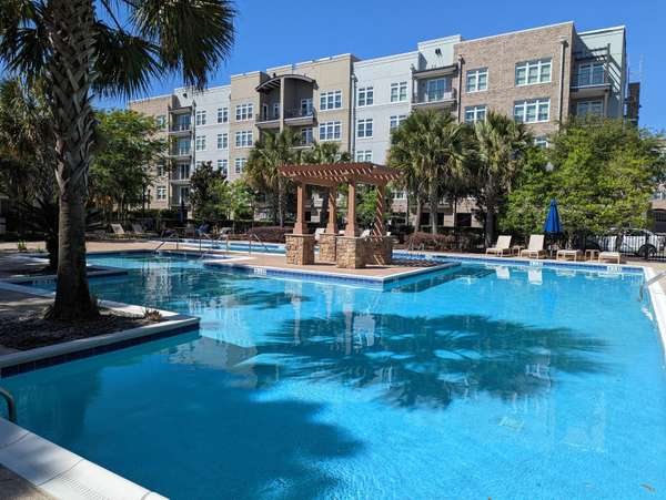 135 Pier View St #305, Charleston, SC 29492